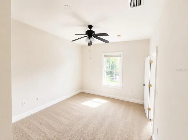 22 S CLYDE AVE #4, Kissimmee, FL 34741