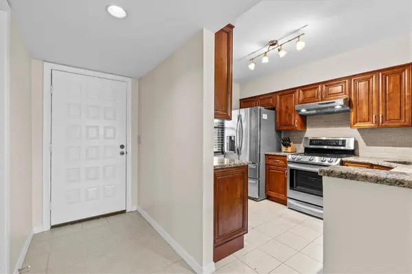 1801 MARINER DR #13, Tarpon Springs, FL 34689