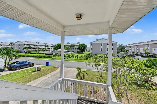 230 125TH AVE, Treasure Island, FL 33706