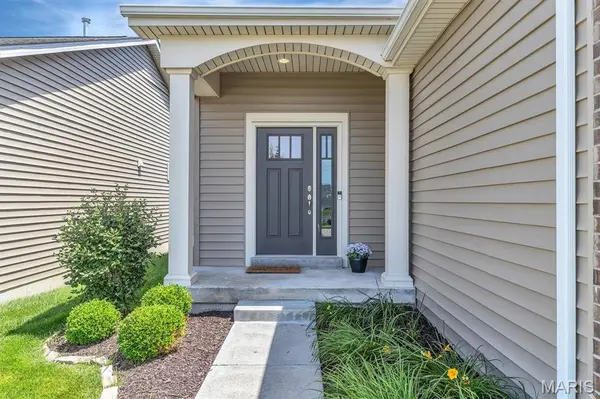 405 Copperfield CT, St Charles, MO 63301