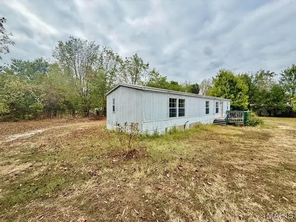 140 Old Yukon RD, Raymondville, MO 65555
