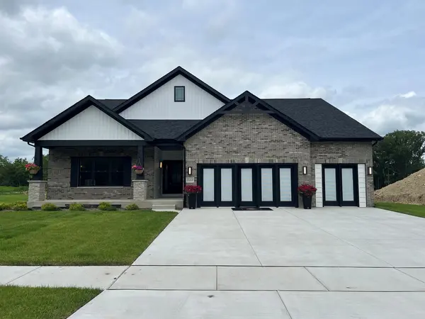 25927 W Ravine Woods DR, Channahon, IL 60410
