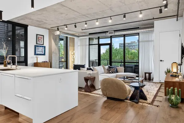 111 S Peoria ST #313, Chicago, IL 60607