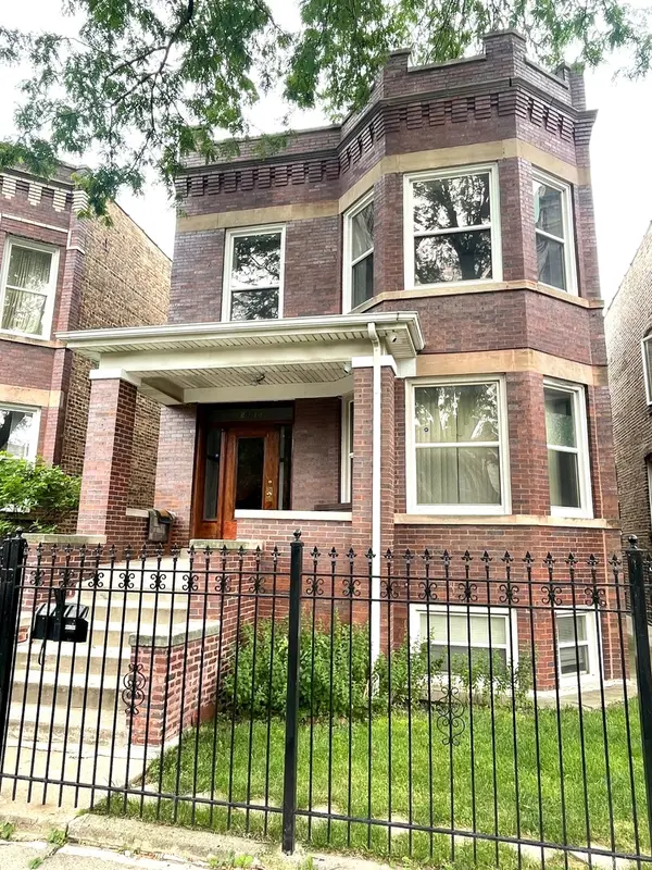 Chicago, IL 60647
