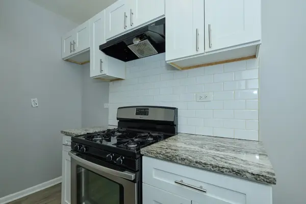 6322 N Albany AVE #1W, Chicago, IL 60659
