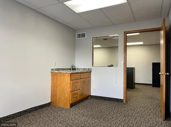 1027 7th ST NW #106, Rochester, MN 55901