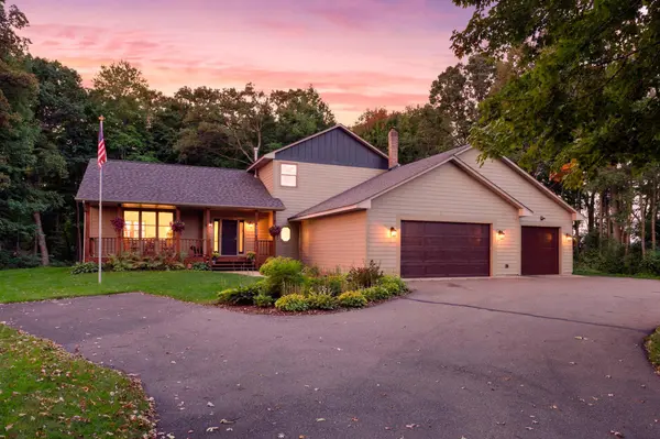 25644 Goodwin RD, Wyoming, MN 55092