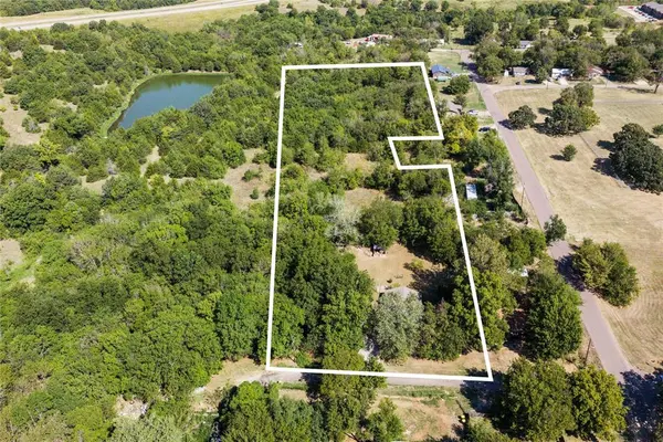 902 W 4th ST, Ada, OK 74820