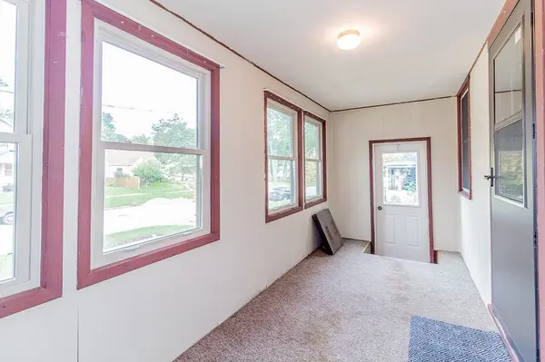 63 W 14TH ST, Clintonville, WI 54929-1268