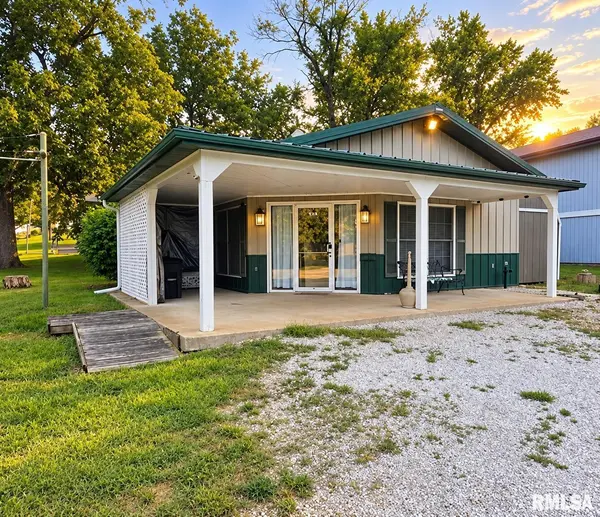 720 MAIN ST, Warsaw, IL 62379