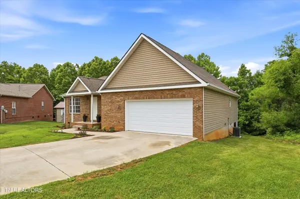4400 Waldon Pond Lane, Corryton, TN 37721