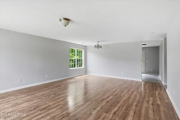 4400 Waldon Pond Lane, Corryton, TN 37721