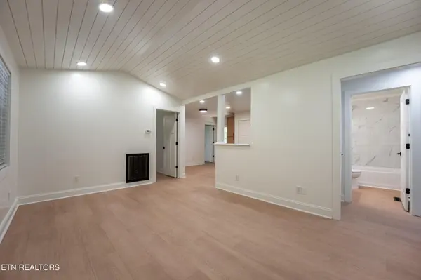 698 Mount Olive Rd, Andersonville, TN 37705
