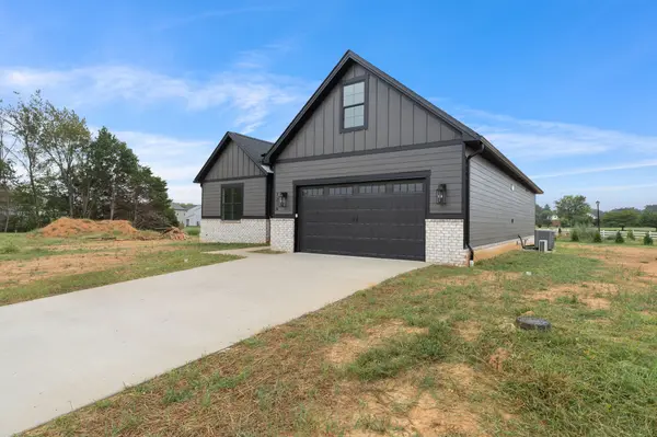 1216 Avalon Ct, Franklin, KY 42134