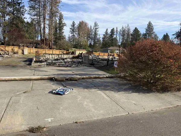 5706 W Lyons Ct, Spokane, WA 99208
