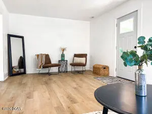 404 Rockhill RD, Neosho, MO 64850