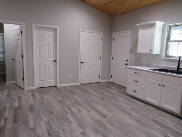 3033 Joe Bald RD, Kimberling City, MO 65686