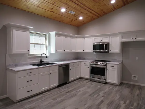 3033 Joe Bald RD, Kimberling City, MO 65686