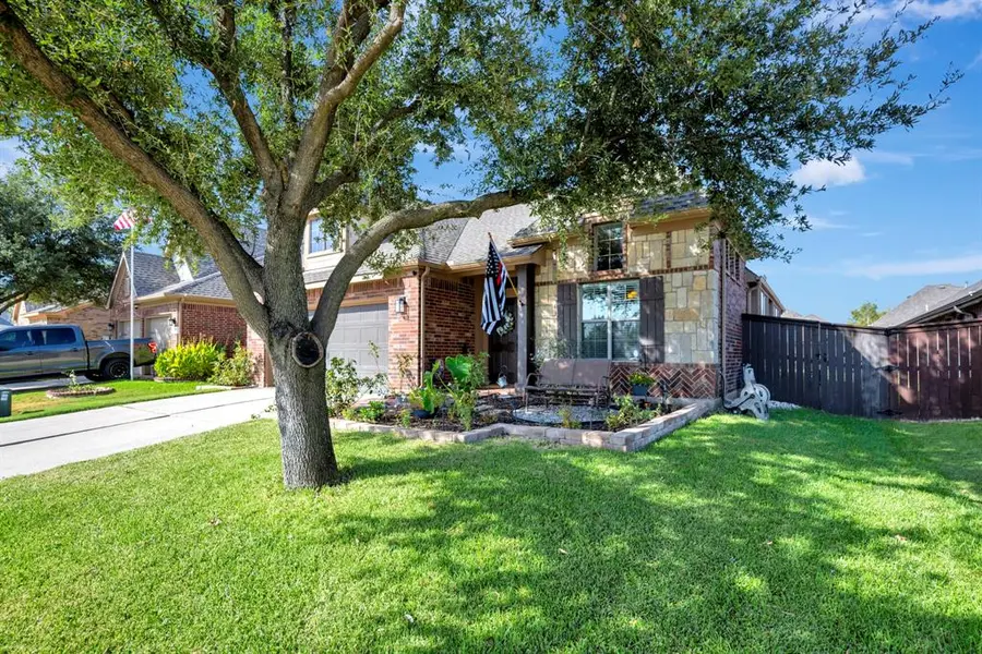 12509 Outlook Avenue, Fort Worth, TX 76244