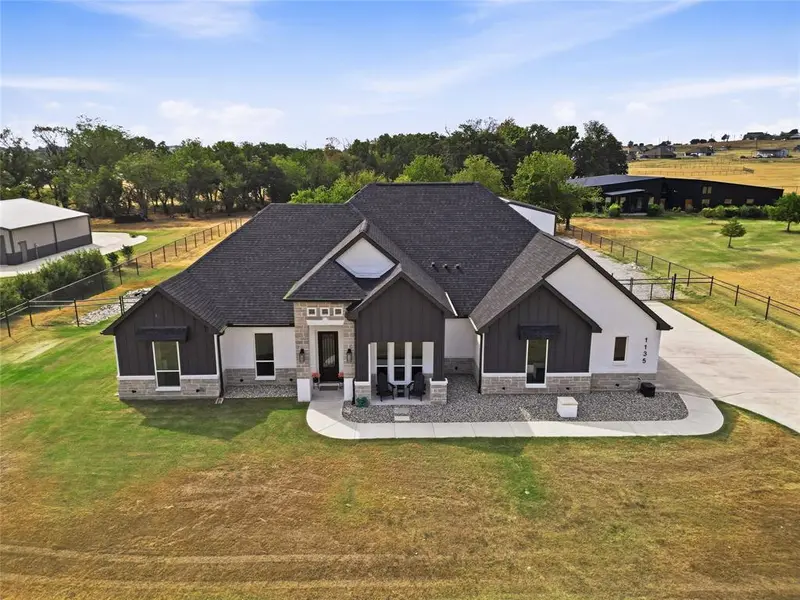 1135 Paradise Parkway, Poolville, TX 76487