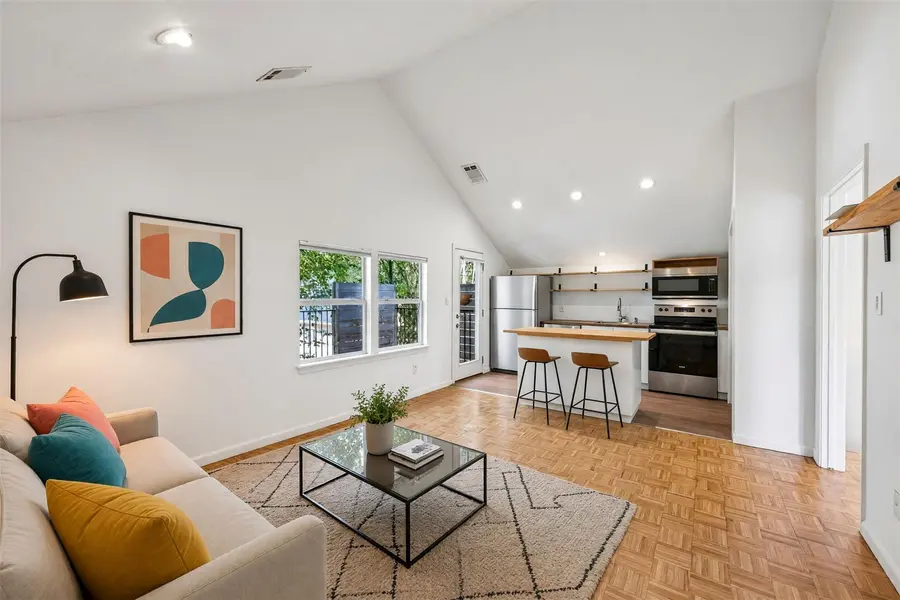 1710 E 16th ST #B, Austin, TX 78702