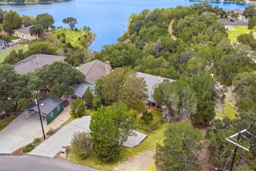 713 Cindy DR, Canyon Lake, TX 78133