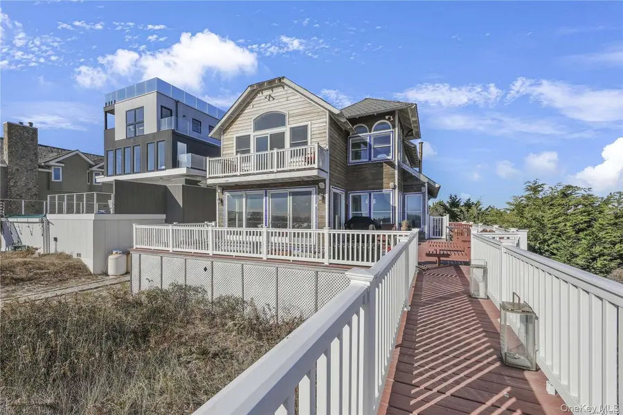 771 Dune RD, Westhampton Dunes, NY 11978