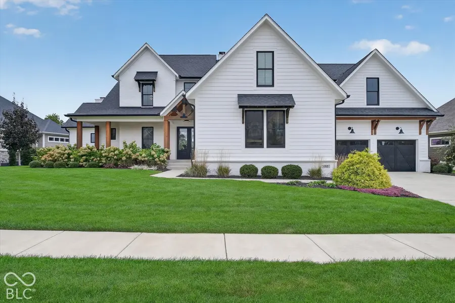 685 Old Ashbury RD, Westfield, IN 46074