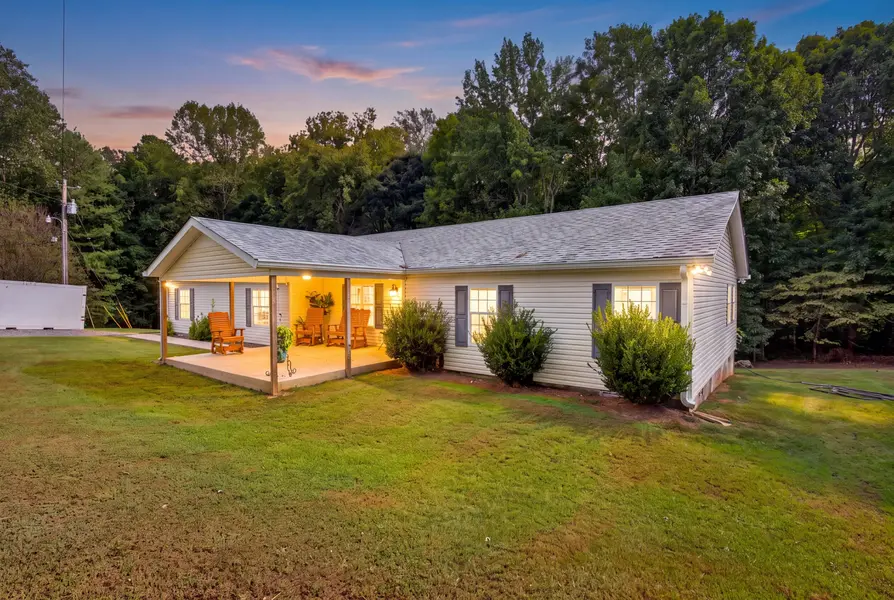 1251 Porter Morris Rd, Chapmansboro, TN 37035