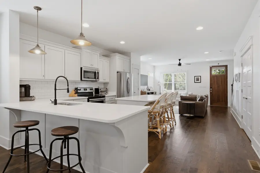 1022A Kellow St, Nashville, TN 37208