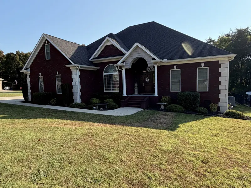 106 Stonegate Cir, Shelbyville, TN 37160