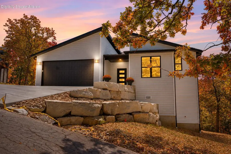 13 Oleary DR, Kimberling City, MO 65686