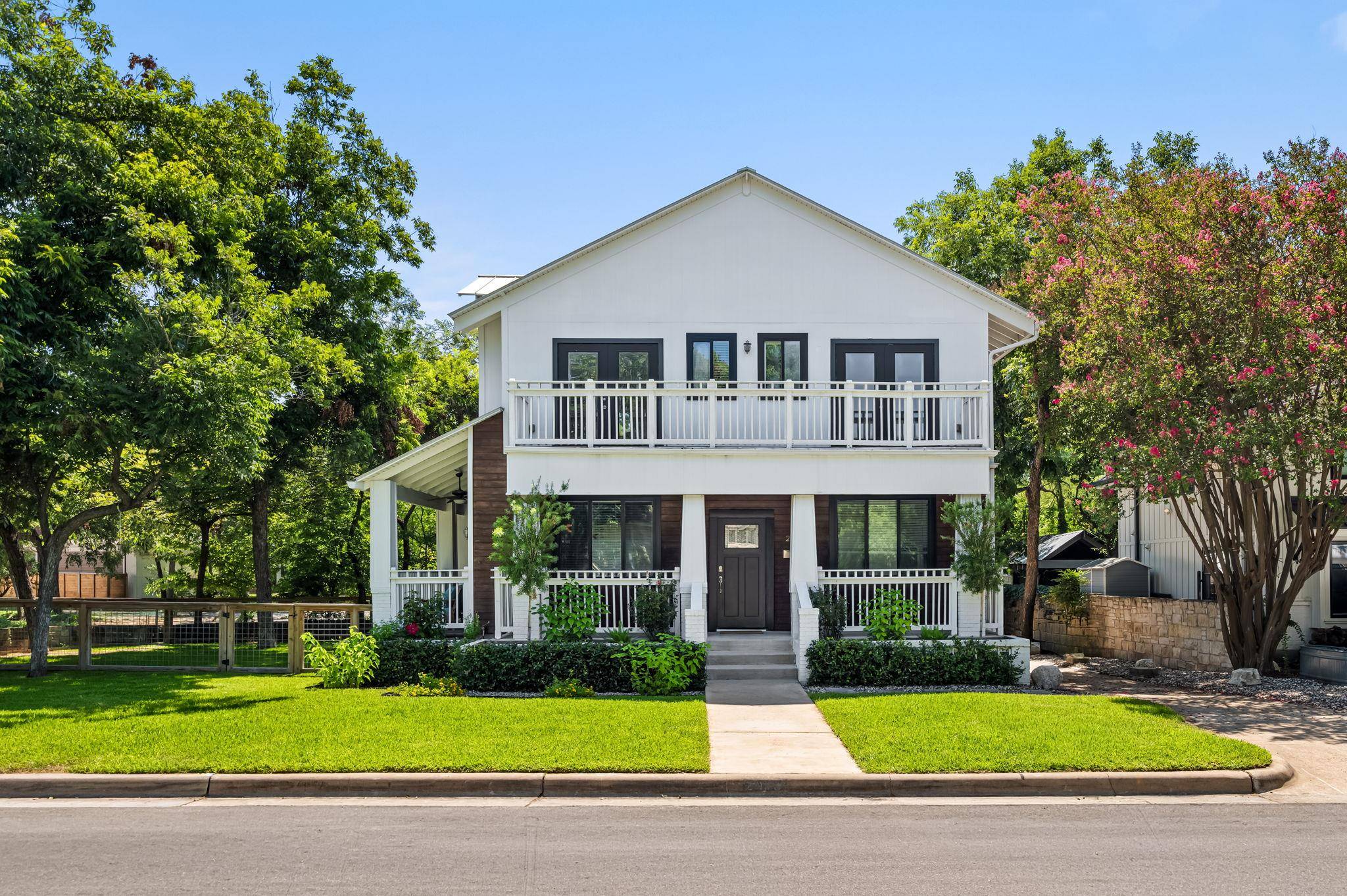 2413 Sharon LN, Austin, TX 78703