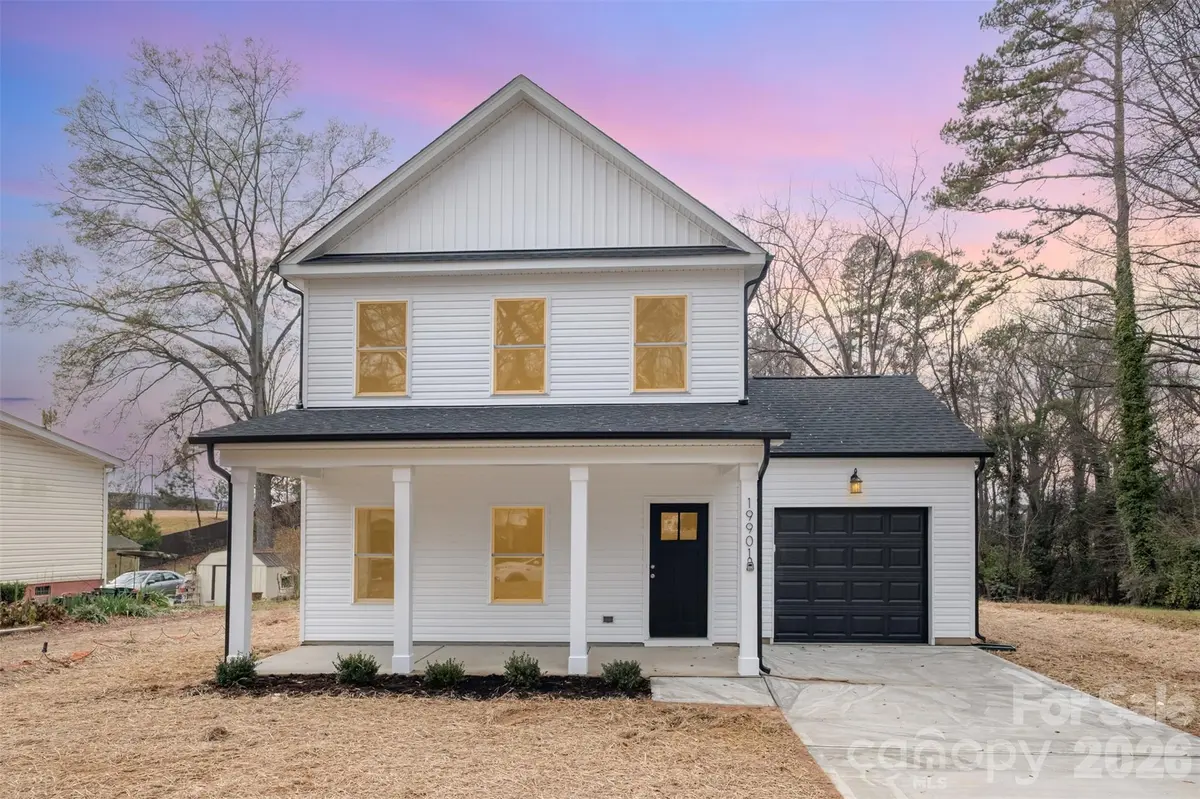 19901 Burton LN, Cornelius, NC 28031