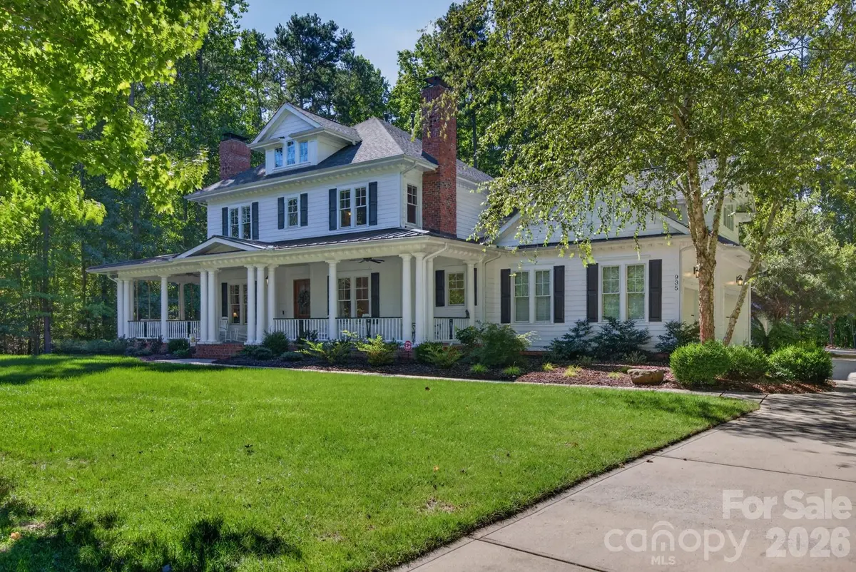 935 Irish Creek DR, Landis, NC 28088