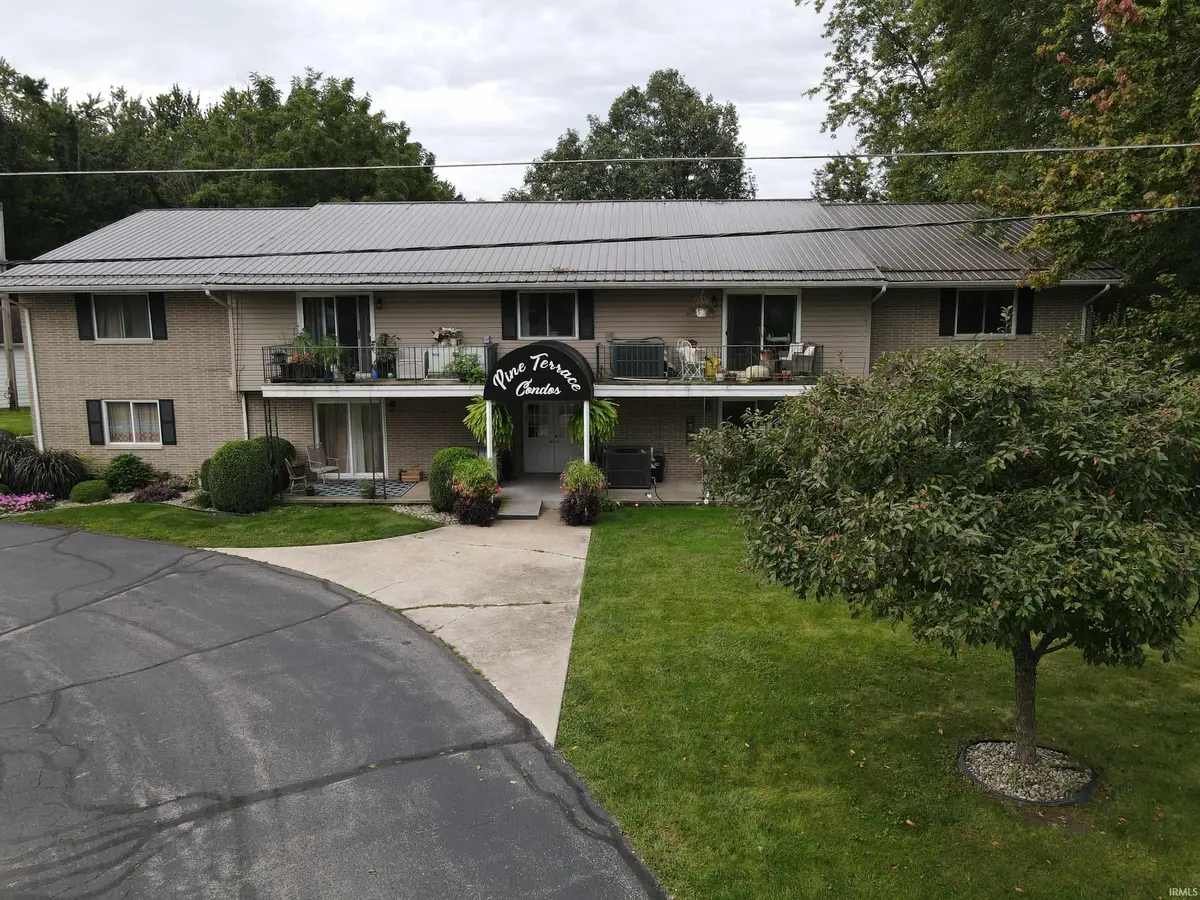 11099 N State Road 13 *** #3, Syracuse, IN 46567
