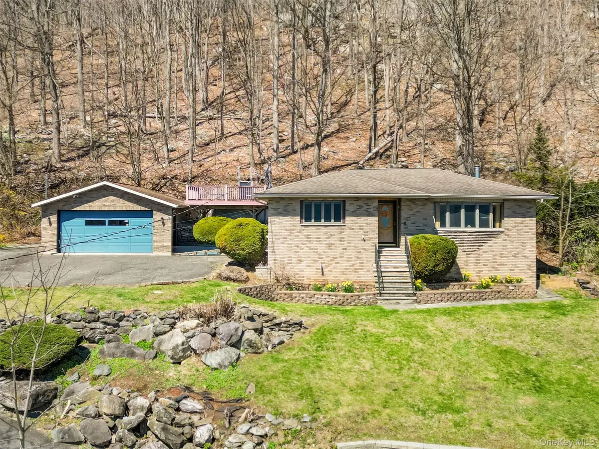 621 Jersey AVE, Greenwood Lake, NY 10925