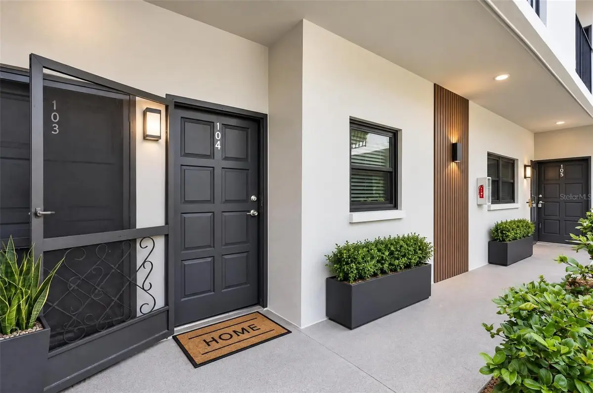 2650 COUNTRYSIDE BLVD #B104, Clearwater, FL 33761