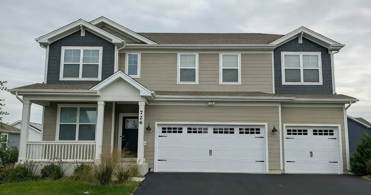 726 Kentshire CIR, Elgin, IL 60124