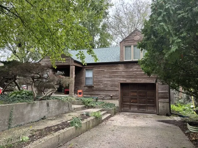 1604 W White ST, Champaign, IL 61821