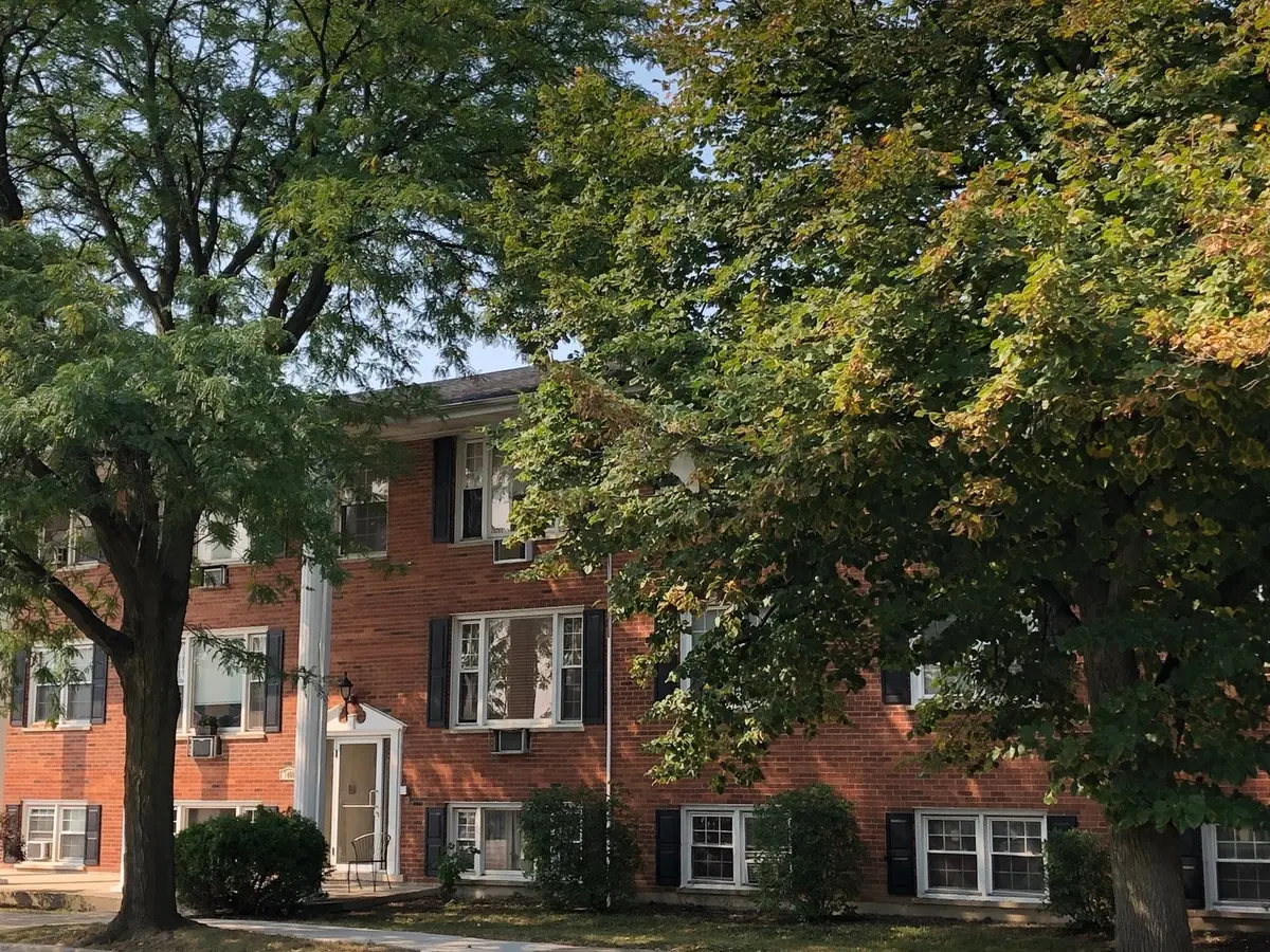 3400 MAPLE AVE #3, Brookfield, IL 60513