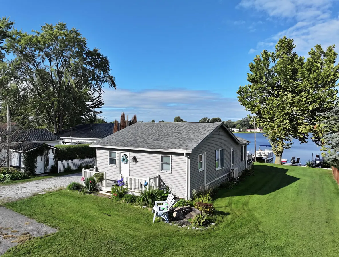 11086 W Silver Maple DR, Kewanna, IN 46939