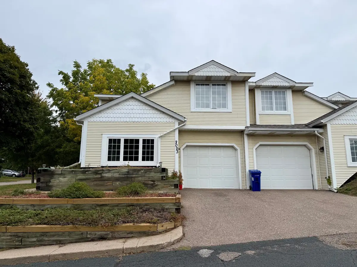 2023 Parkside DR, Saint Paul, MN 55119