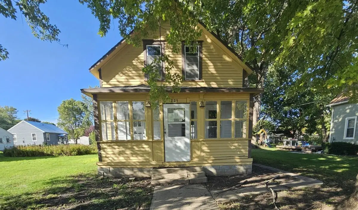 225 Union ST, Tracy, MN 56175
