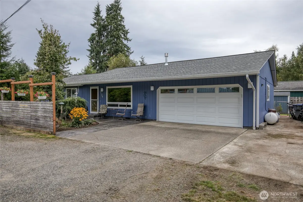 1104 E Fairview LN, Montesano, WA 98563