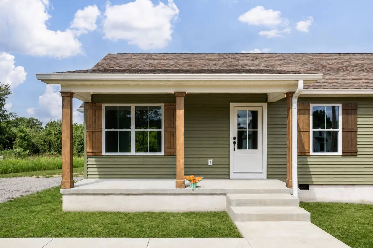 291 Oakmere Ln, Lafayette, TN 37083