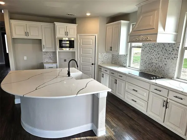2701 Silo Lane, Van Alstyne, TX 75495