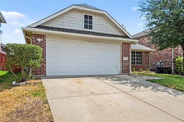 8108 Ruse Springs Lane, Fort Worth, TX 76131