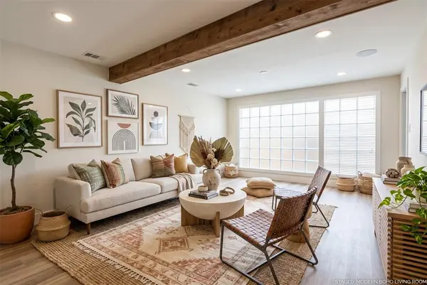 4414 Buena Vista Street #17, Dallas, TX 75205
