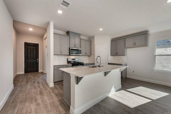 601 Amenduni Lane, Anna, TX 75409